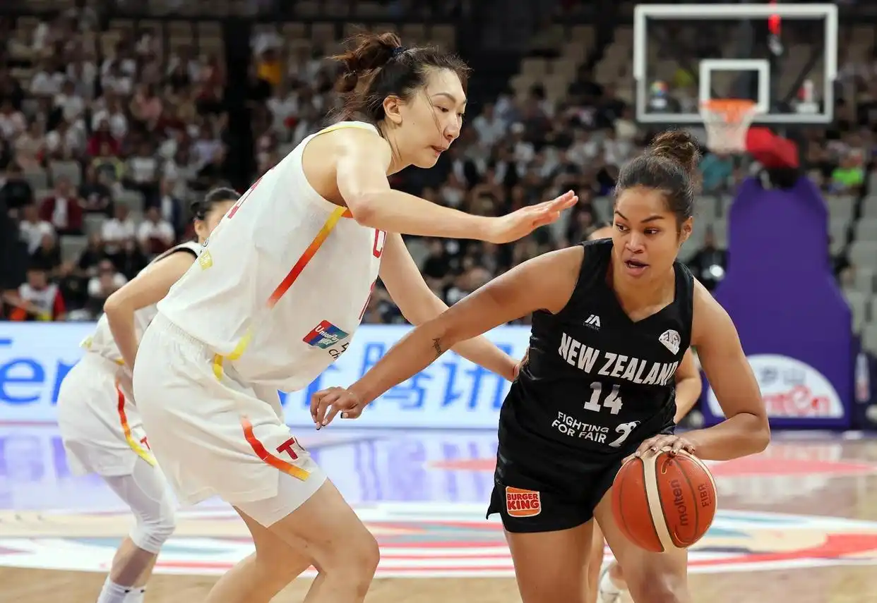 包含国际比赛日亚特兰大更衣室发声——CBA季后赛节点到来，赛场秩序良好，球队文化再被提及的词条-九游体育app