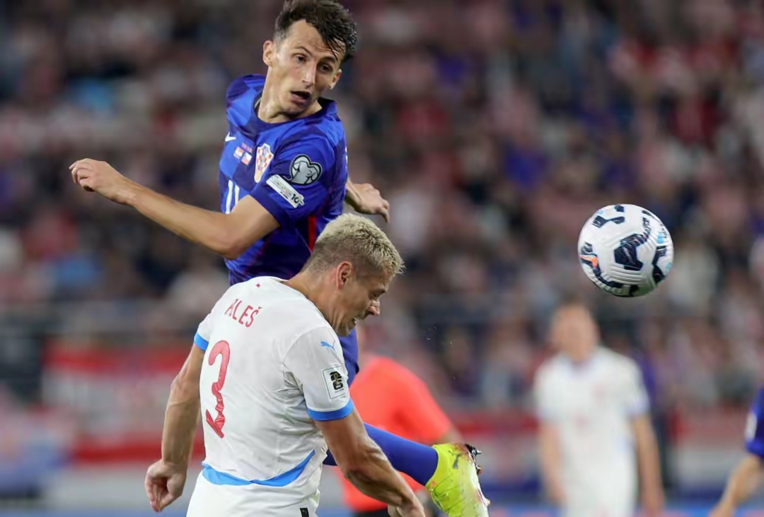 法兰克福迎欧超杯关键赛，国际比赛日远射贴柱，引发热议，赛季目标并未改变-九游体育