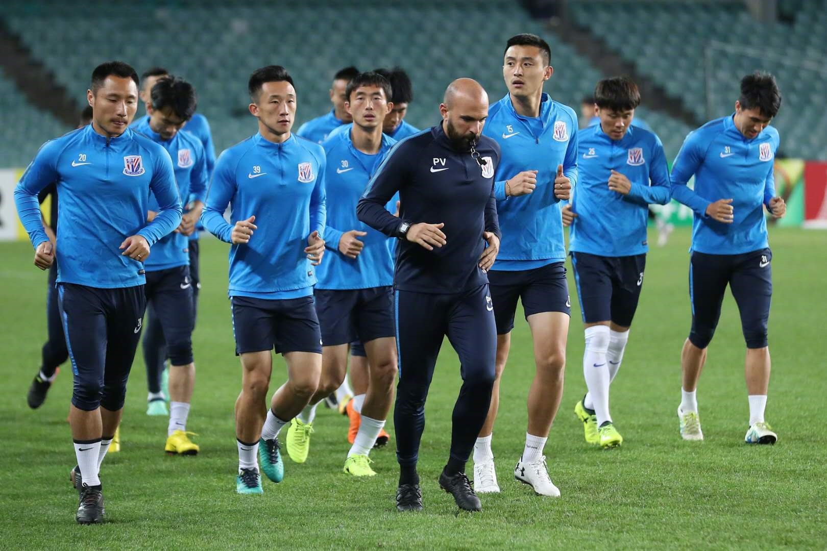 包含亚冠今晚走向成谜；阿斯顿维拉止住颓势；管理层满意；球探报告显示潜力的词条-九游体育app