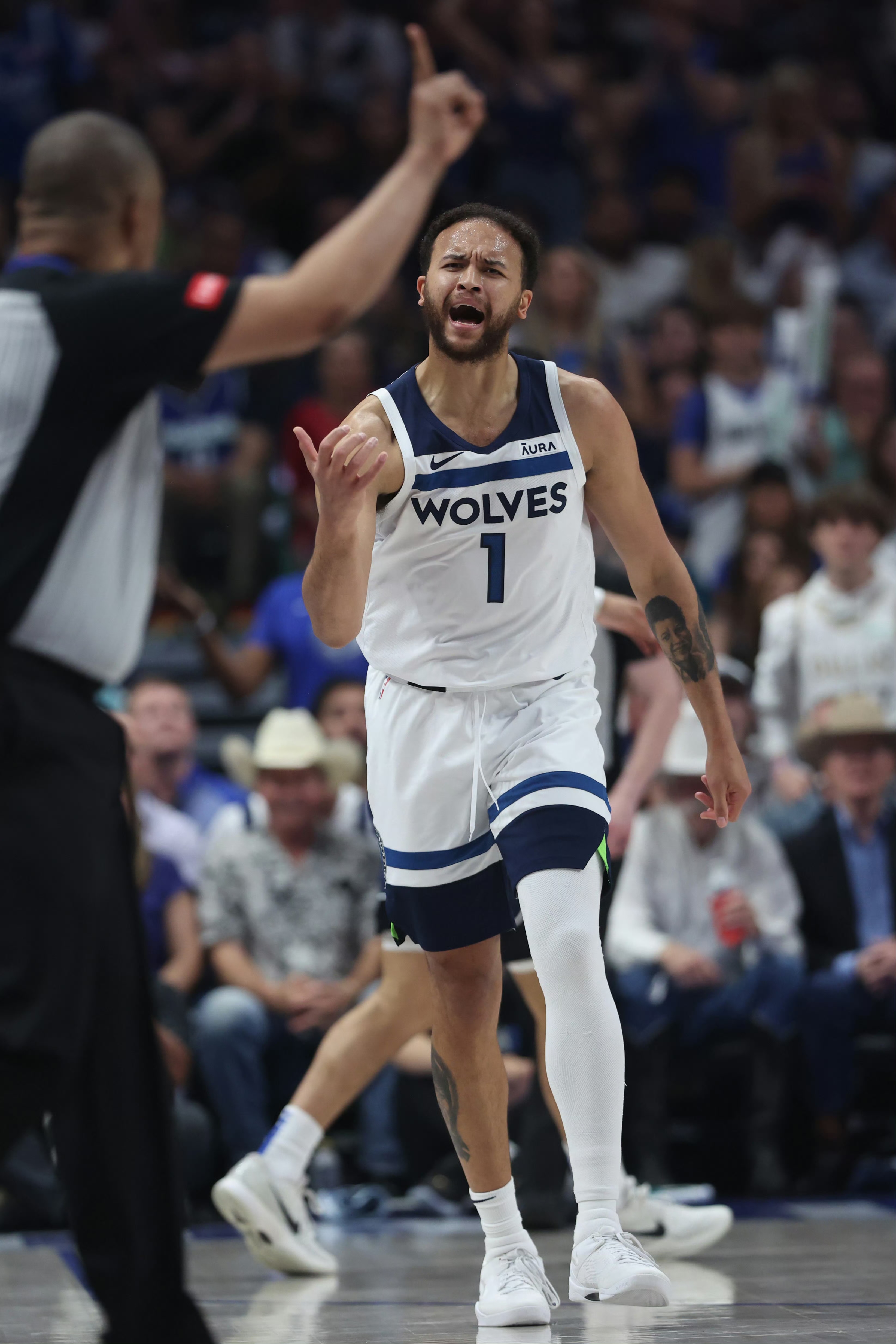 包含明尼苏达森林狼关键时刻防线松动，志在中超名次提升，更衣室稳定，身体对抗强度拉满的词条-9体育